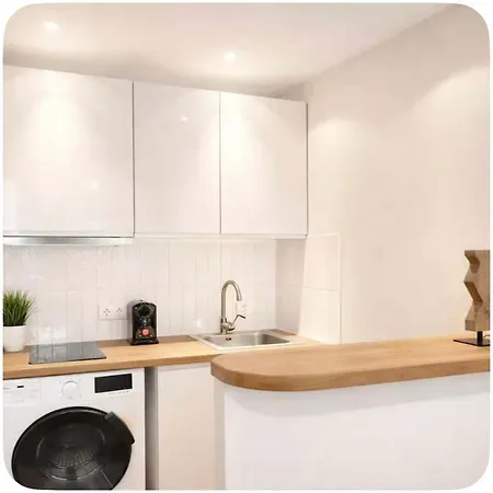 Appartement Chic In Passy Steps From The Seine & Trocadero